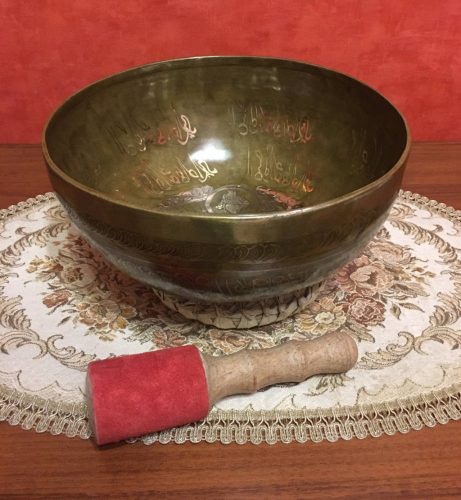Kézzel készített 7 fémes kívül-belül mantrával díszített tibeti hangtál - ø260 mm, 1832 g